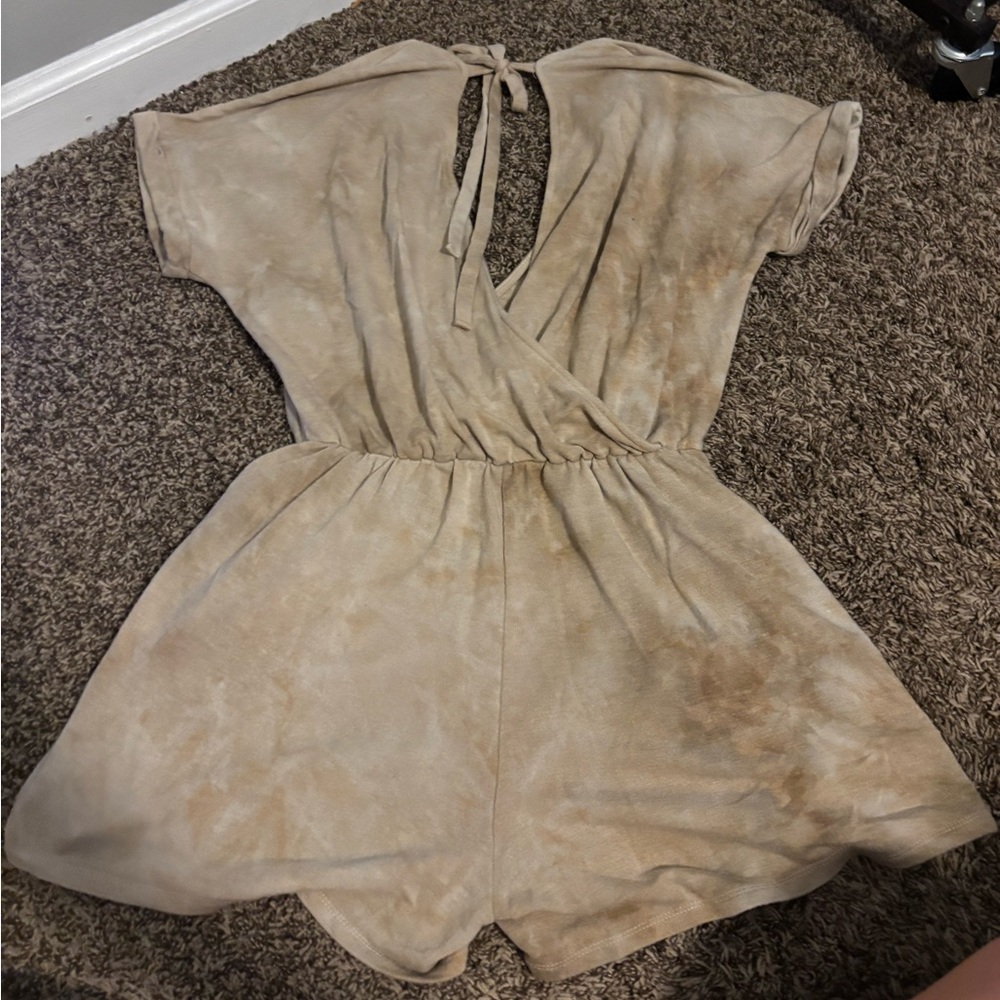 Cream/Tan Romper Brand new
